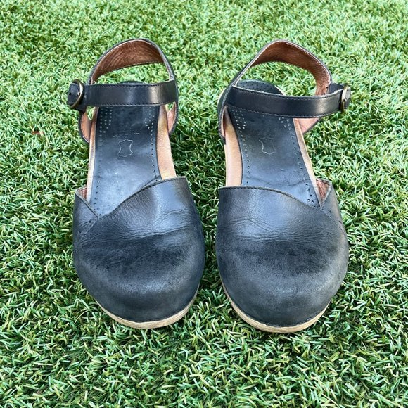 DANSKO Black Block Heels w/ Ankle Strap Size 39 - Picture 3 of 8